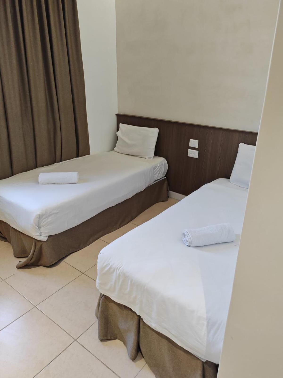 New Metropole Hotel - Baitulmaqdis Luaran gambar