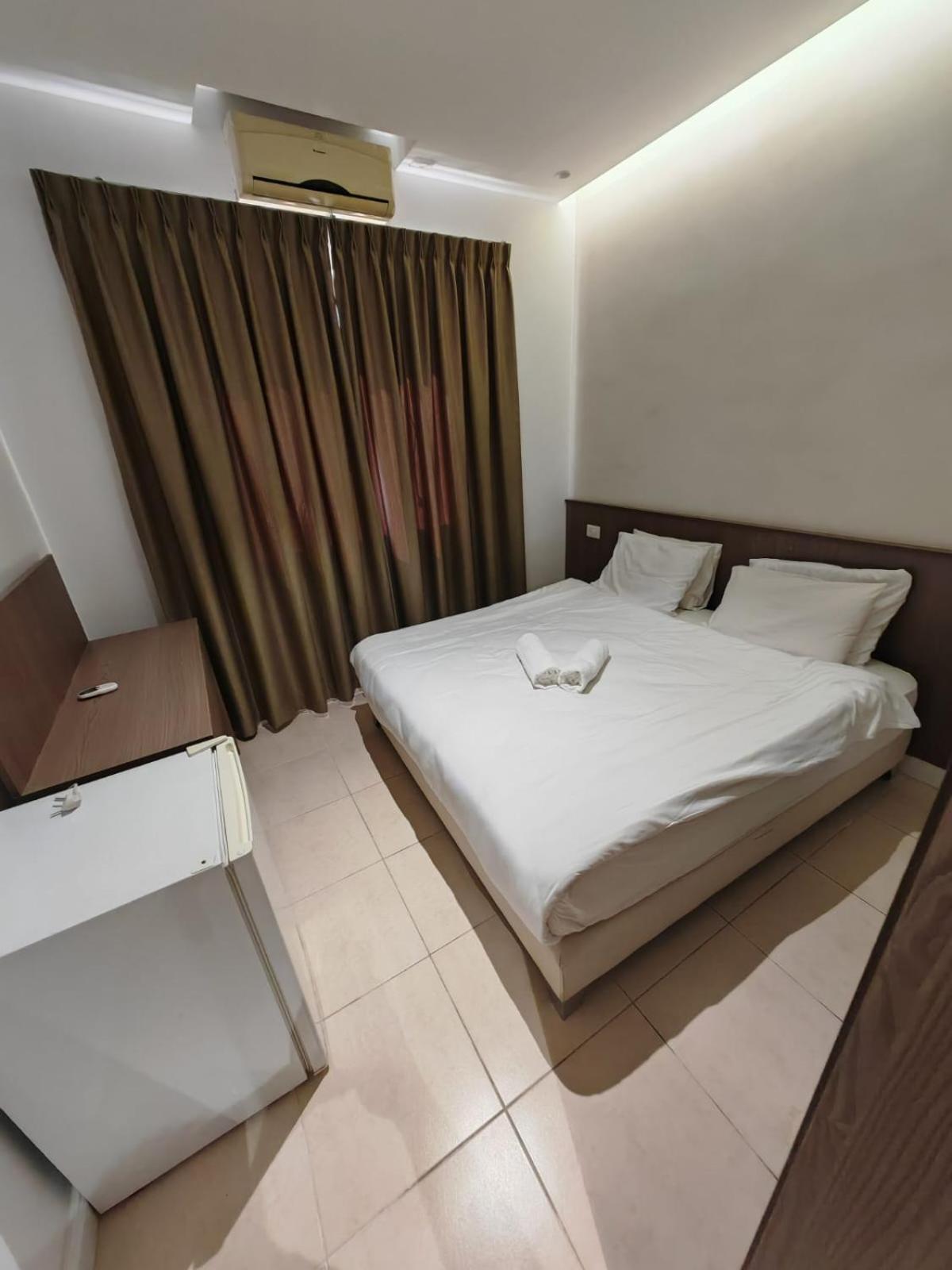 New Metropole Hotel - Baitulmaqdis Luaran gambar
