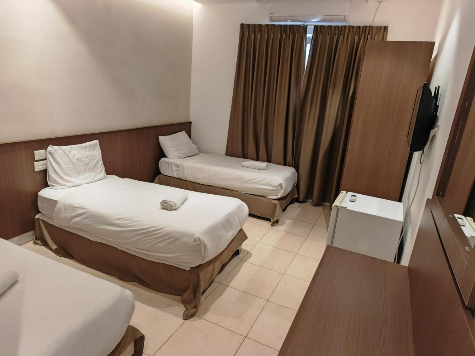 New Metropole Hotel - Baitulmaqdis Luaran gambar