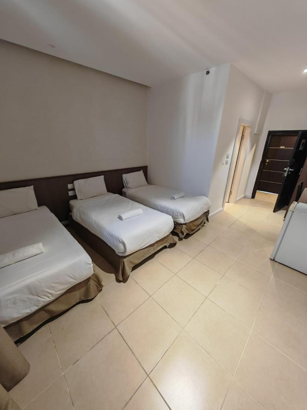 New Metropole Hotel - Baitulmaqdis Luaran gambar