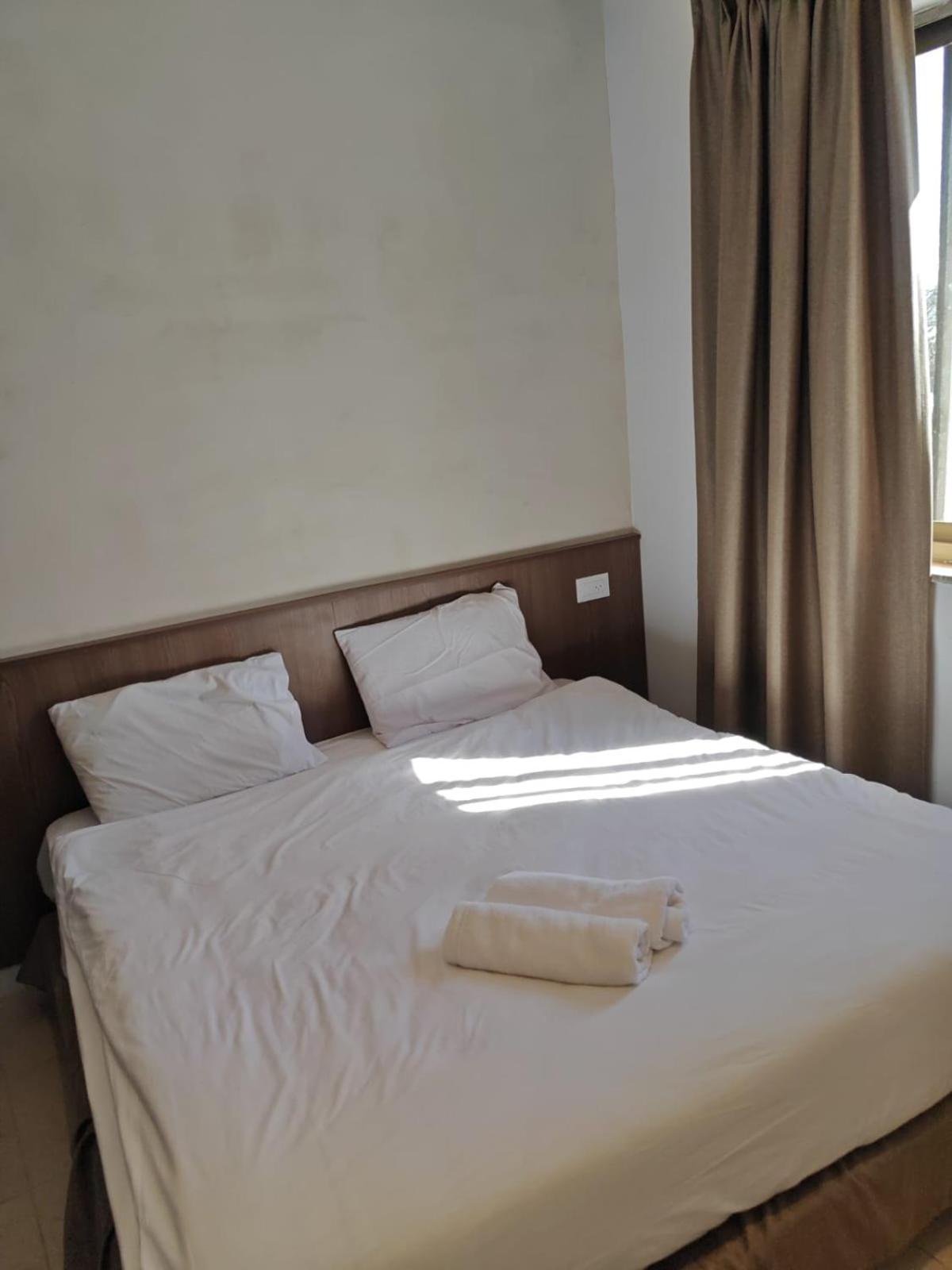 New Metropole Hotel - Baitulmaqdis Luaran gambar